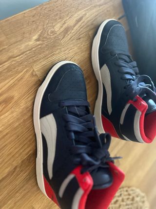 Zapatillas Puma Botín Azul y Rojo