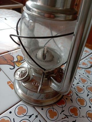 Antico quinqué della RDT