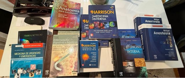 LOTE DE LIBROS MEDICOS IMPRESCINDIBLES.
