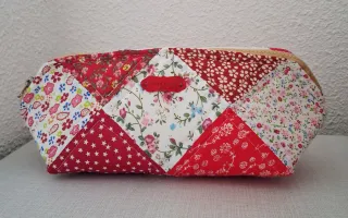 Neceser patchwork flores y estrellas