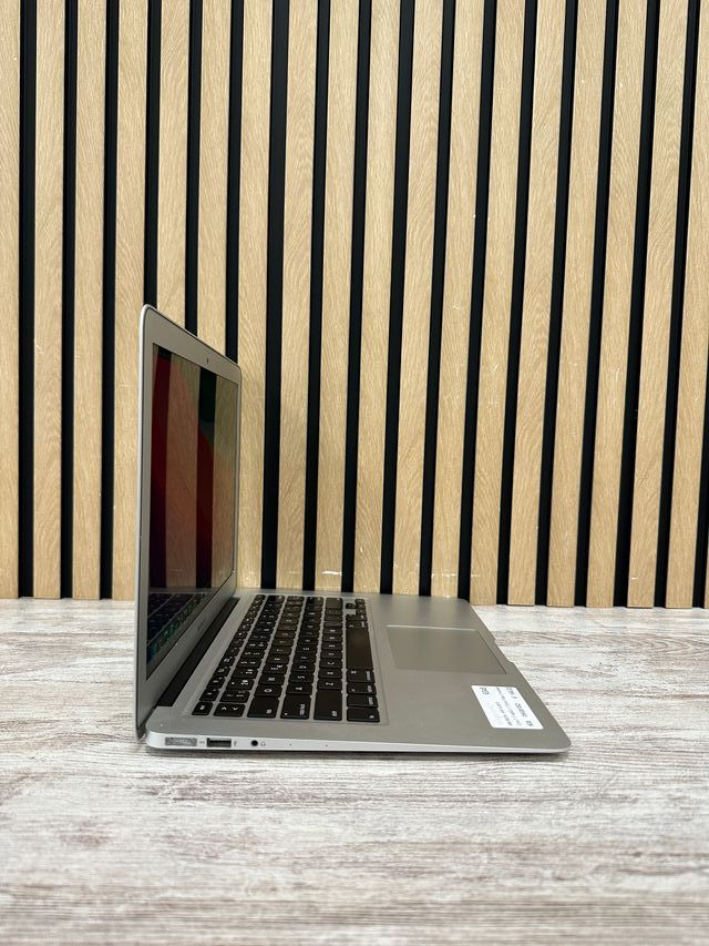MacBook Air 13" 2013 i7 8gb 256gb SSD