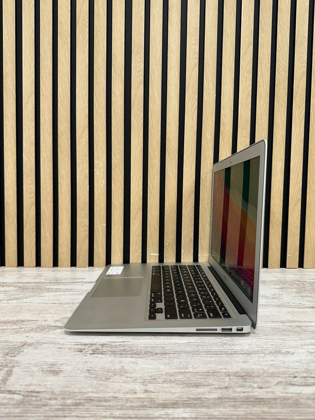MacBook Air 13" 2013 i7 8gb 256gb SSD