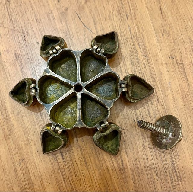 Antica scatola di trucco Bronzo / India