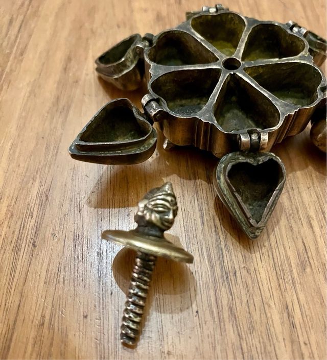 Antica scatola di trucco Bronzo / India