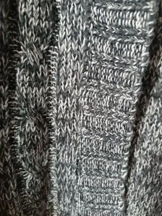 Cárdigan largo gris y blanco