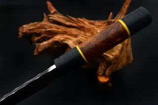 Coltello Damasco Forgiato Acciaio e Legno