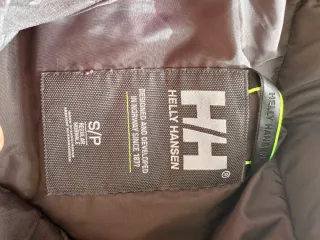 Abrigo Helly Hansen Tromsoe Negro 2 Usos