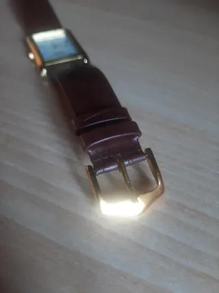 Reloj Seiko Quartz Dorado y Marrón