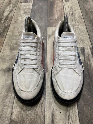 Off-White Scarpe Sneakers Bianche Nere