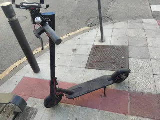 Patinete Eléctrico Xiaomi + Cargador