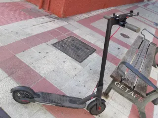 Patinete Eléctrico Xiaomi + Cargador
