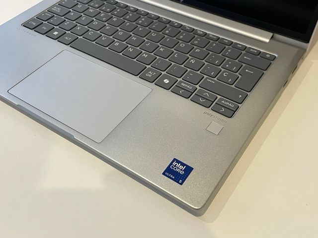 HP EliteBook 640 G11 Portátil 14 Gris/Plata NUEVO