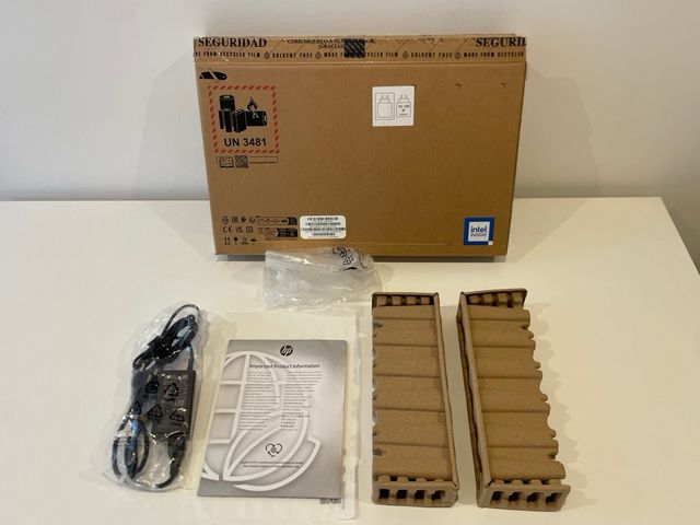 HP EliteBook 640 G11 Portátil 14 Gris/Plata NUEVO