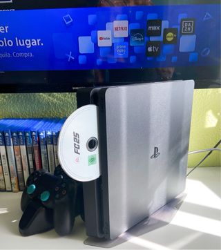 Consola PS4 + 22 Juegos