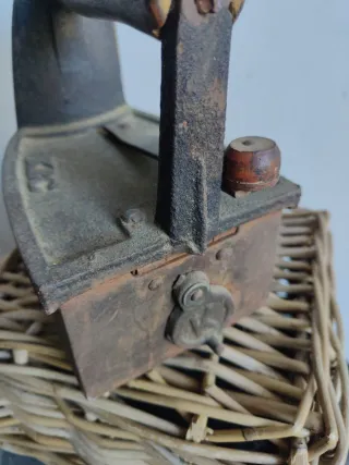 Plancha antigua de hierro