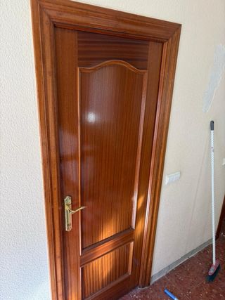 puertas con sus embellecedores