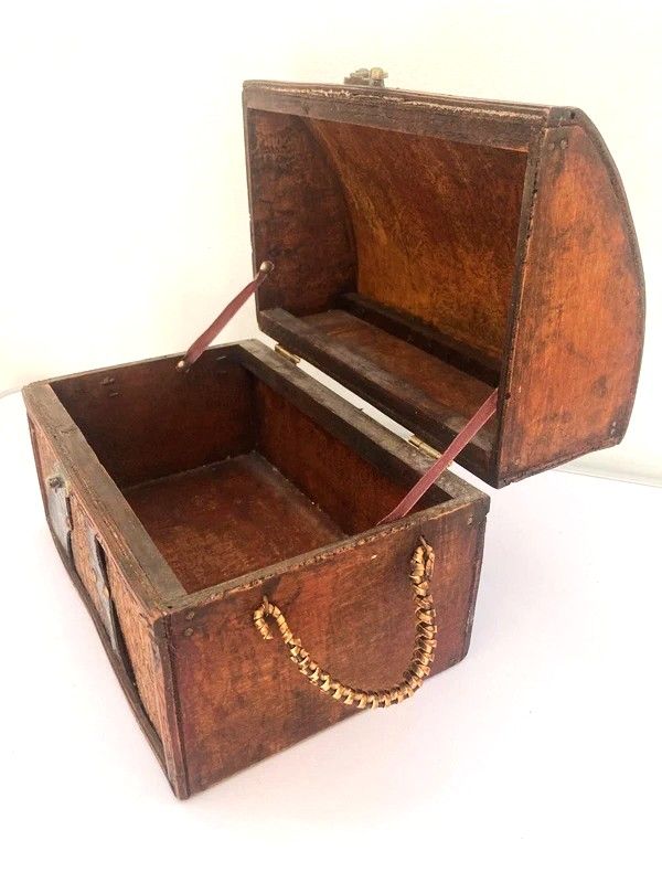 Bauletto portagioie in legno