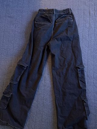 Pantalón Cargo Negro Zara