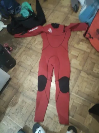 Bodyboard con funda y aletas