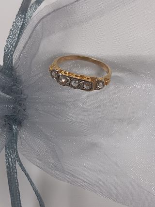 Anillo Oro 18k con Brillantes