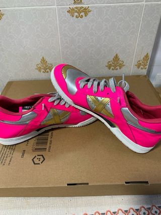 Zapatillas Munich rosas y plateadas