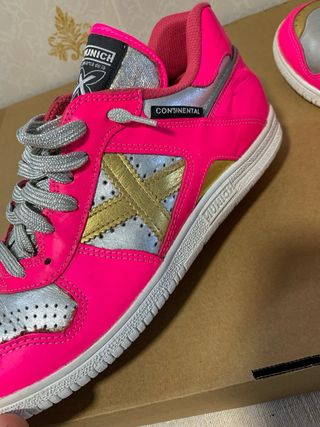 Zapatillas Munich rosas y plateadas