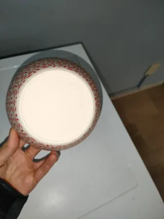 Ciotola decorata con foglie arancio