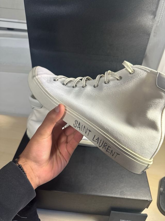 Bambas Saint Laurent Blancas