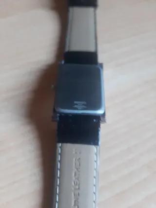 Reloj Seiko Quartz Rectangular Negro