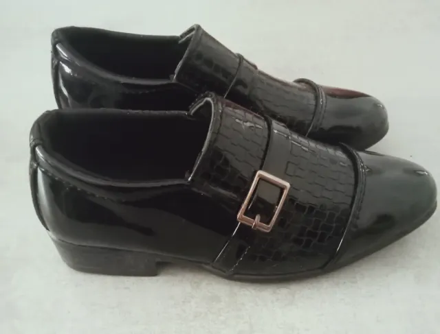 Zapatos de Charol para niñ@s, Talla 26