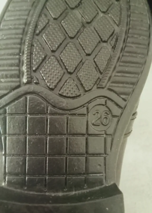 Zapatos de Charol para niñ@s, Talla 26