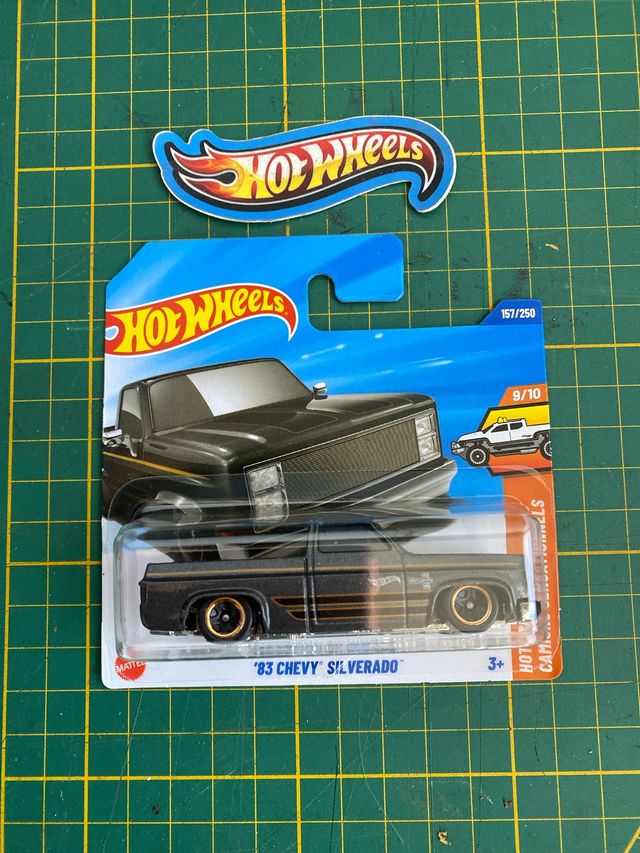Hot Wheels '83 Chevy Silverado