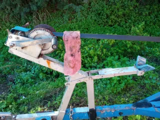 Remolque para barco azul