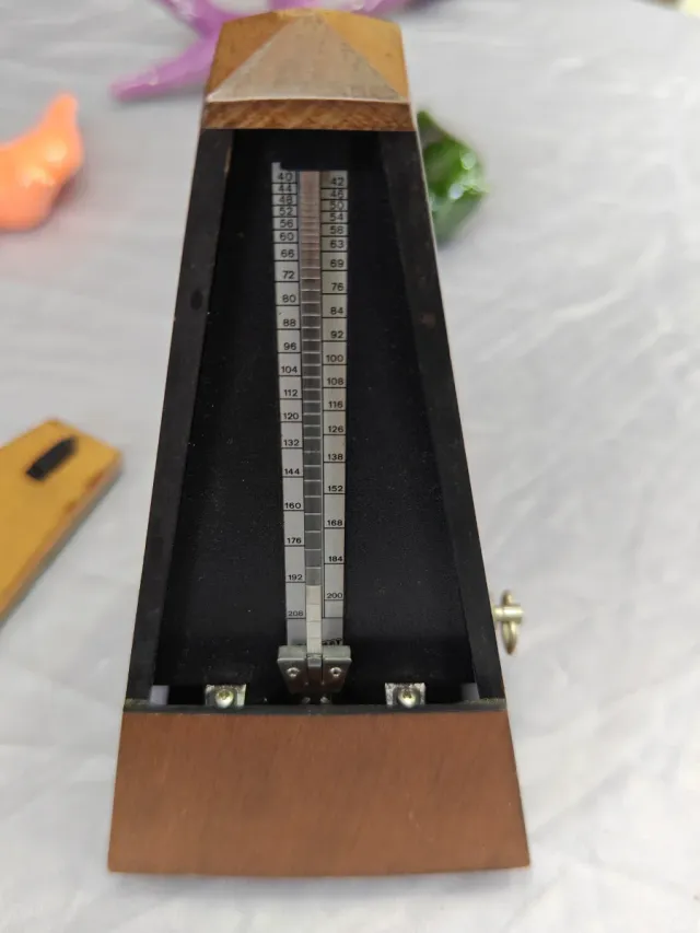 Metrónomo Wittner de Madera