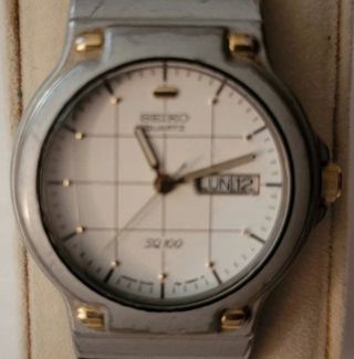 Reloj Seiko SQ 100