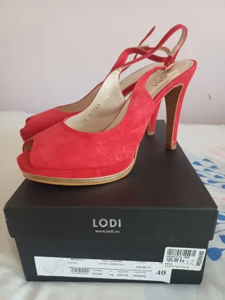 Sandalias Lodi Tacón 11 cms, color rojo.