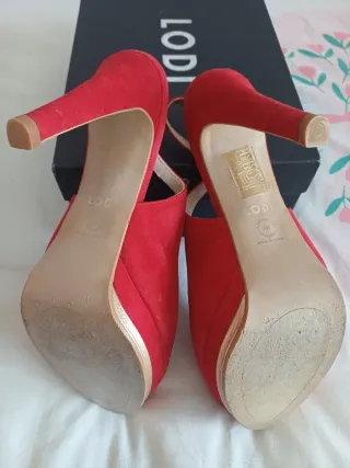 Sandalias Lodi Tacón 11 cms, color rojo.