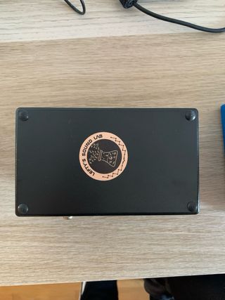 King Drone - Sintetizador Analógico 6 Osciladores