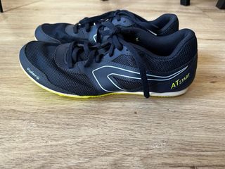 Zapatillas Clavos Kalenji ATstart Azul/Amarillo