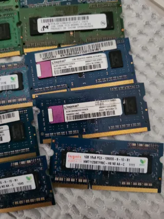 10x RAM ddr2 Notebook 1GB Vari Modelli