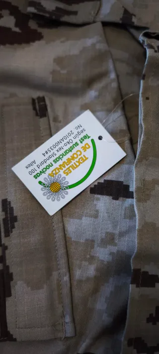 Traje Militar Árido Camuflaje