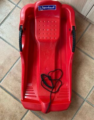 Slittino rosso per bambini