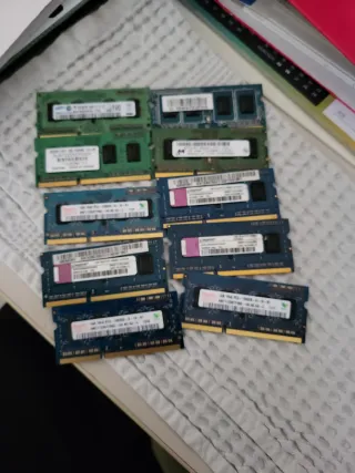 10x RAM PC3 1GB Notebook Kingston