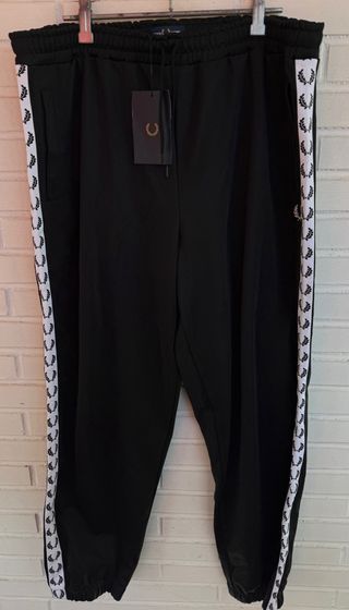 Pantalón chándal jogger FRED PERRY talla XXL