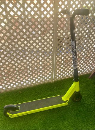 Patinete Freestyle Oxelo Amarillo niños.