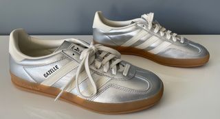Zapatillas Adidas Gazelle Indoor Plata