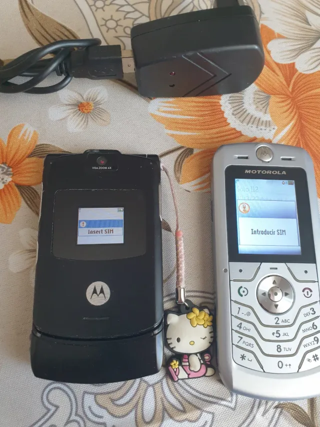 Confezione Motorola V3 Nero e V3i Argento