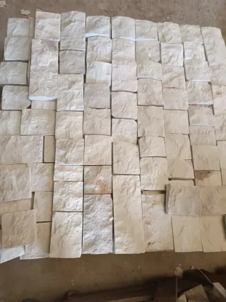 Mármol Crema Marfil Escarfilado