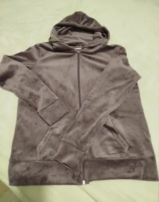 Sudadera con capucha y cremallera