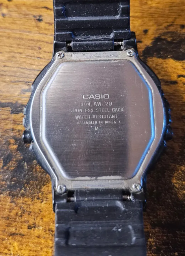 Reloj Casio Vintage 384 AW-20